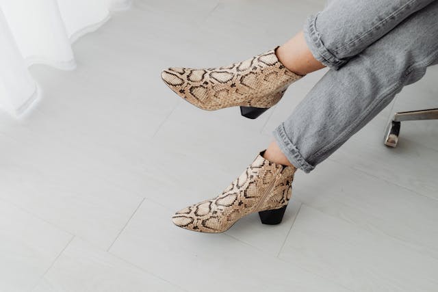 schoen